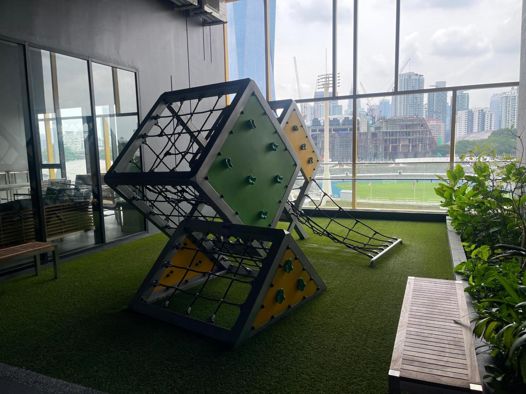 Opus 118 Tower View *